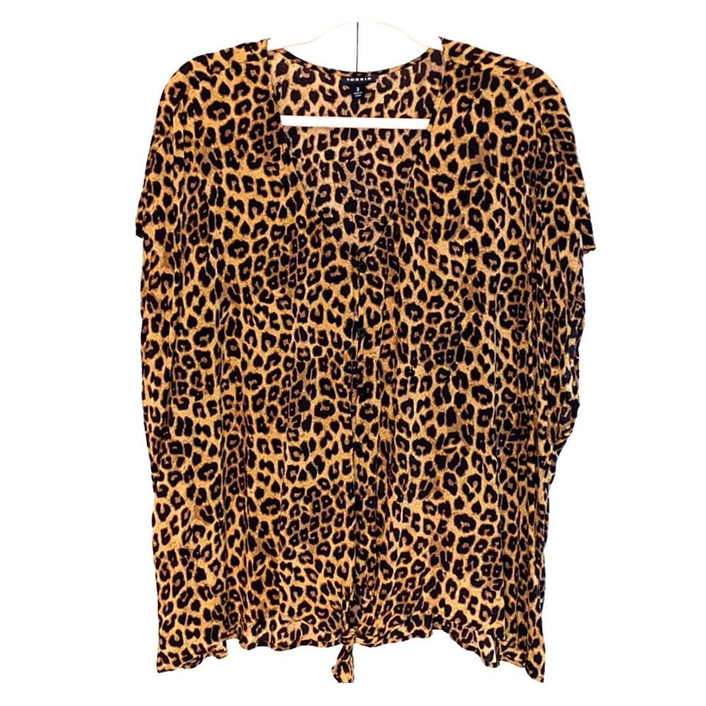 Torrid leopard blouse